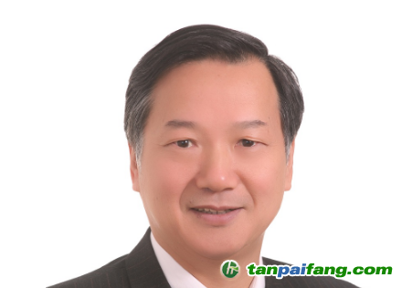 周宏春   國務(wù)院發(fā)展研究中心研究員、副巡視員，國務(wù)院特殊津貼獲得者;從事資源、環(huán)境、可持續(xù)發(fā)展等領(lǐng)域的產(chǎn)業(yè)和政策研究 